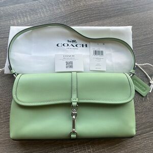 Coach Hamptons shoulder bag in Pale Pistachio